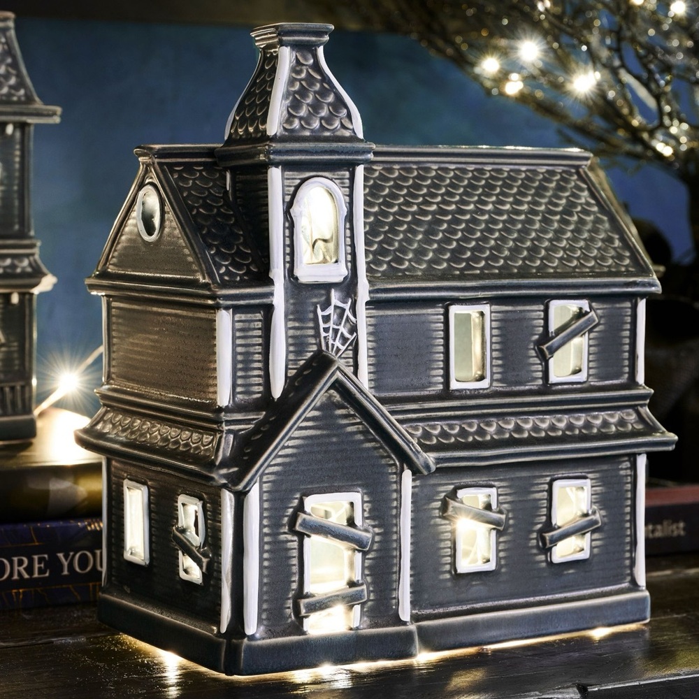 Pottery Barn Ceramic Haunted Large House BNIB